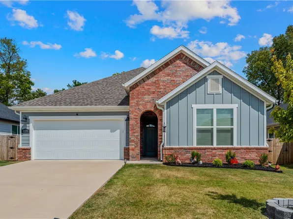 3777 Tranquility St, Springdale, AR 72764