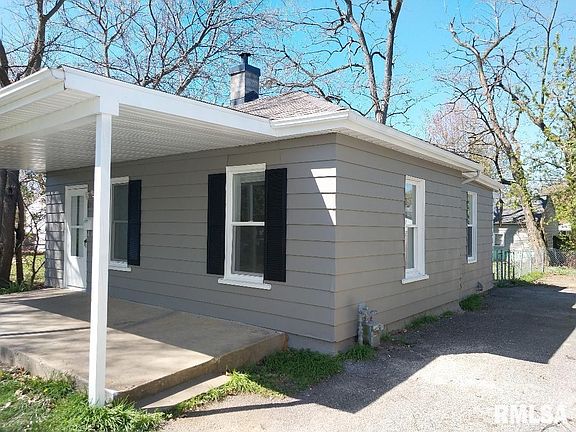 3rd image of 2913 N Avalon Pl