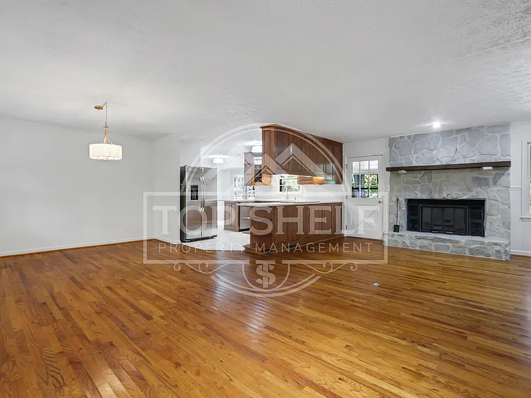 4684 Ben Hill Dr — Photo 6