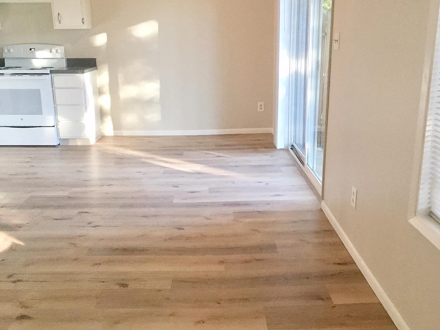 2 bed, 800 sqft, $1,795 — Photo 4