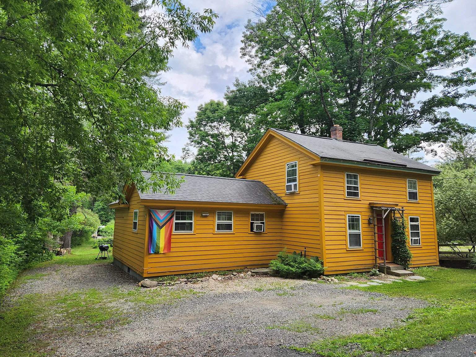 4 bed, 1572 sqft, $3,295 — Photo 1