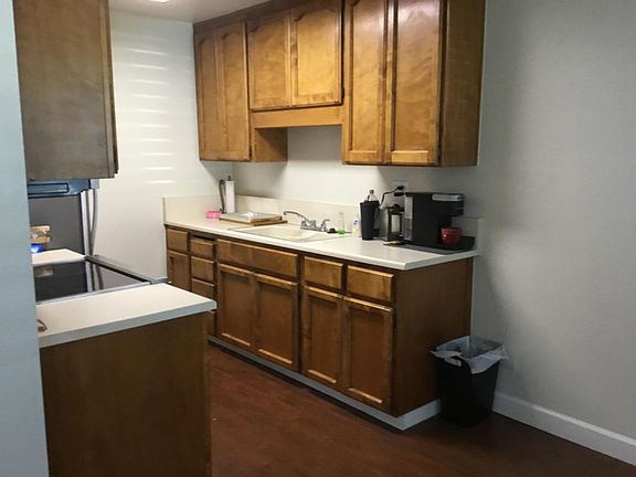 5th image of 214-216 Budd Ave