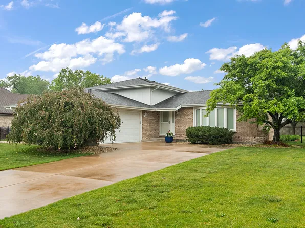 20427 S White Fence Ct, Frankfort, IL 60423