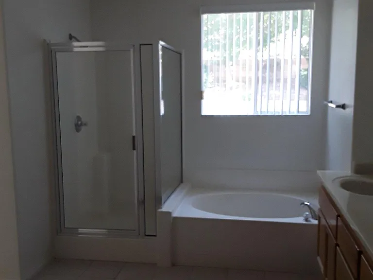 3422 Tamarisk Dr — Photo 14
