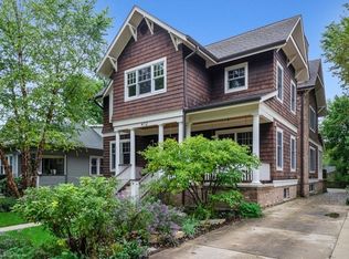 412 Lake Ave, Park Ridge, IL 60068