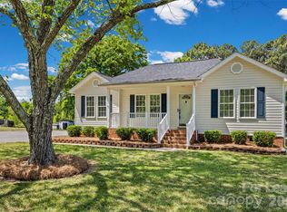 425 Griggs Rd, Clover, SC 29710