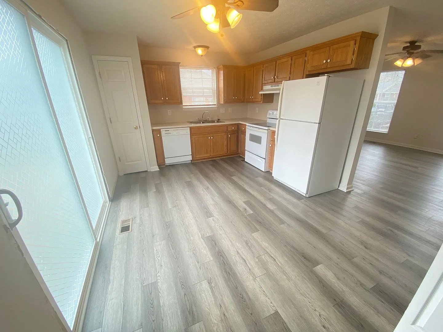 706 Vincent-Cason Avenue — Photo 4