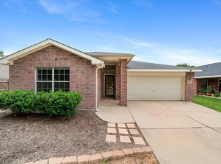 13901 Walnut Canyon Ct, Fort Worth, TX 76111