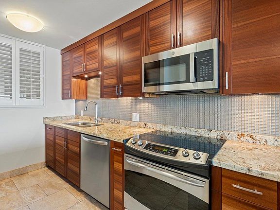 5th image of 250 Hauoli St APT 317