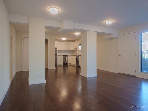 3rd image of 655 Kansas St #103