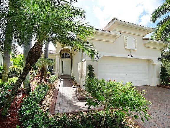 Home For Sale In Heron Bay