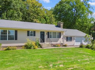 1054 Andrew Mountain Rd, Naugatuck, CT 06770