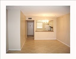 5th image of 821 NE 207th Ln APT 206