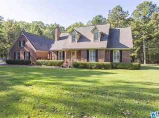 1955 Lumley Rd, Rainbow City, AL 35906