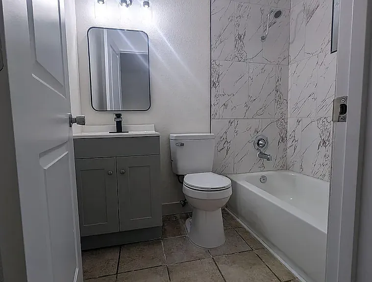 305 N 15th St #B — Photo 2