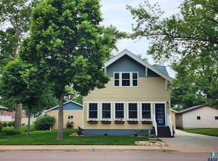 521 N Nebraska St, Salem, SD 57058