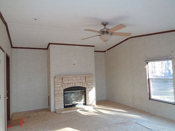 3rd image of 303 Private Road 3560
