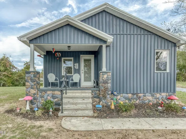 1007 Embreville Rd, Johnson City, TN 37604