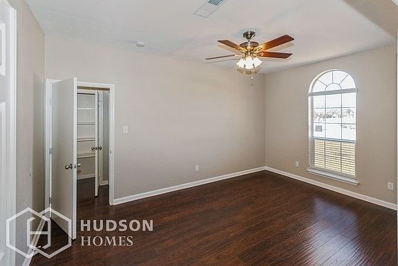 2nd image of 925 Jacobs Crossing Ct