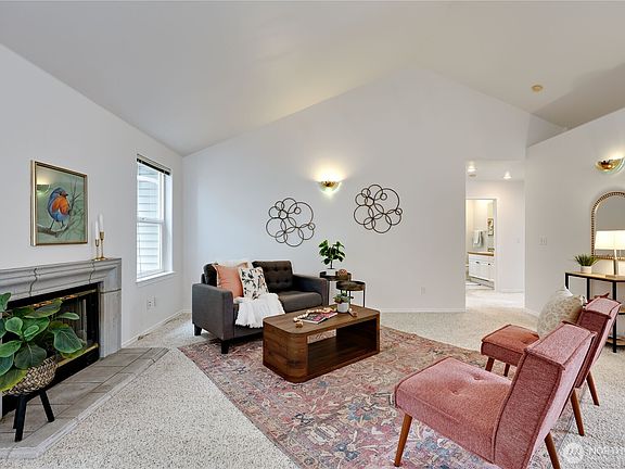 3rd image of 10953 Lobelia Avenue NW