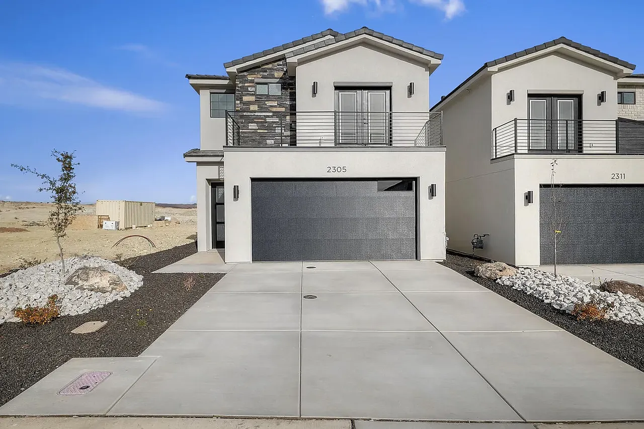3 bed, 2.5 bath, 1496 sqft, $2,499 — Photo 1
