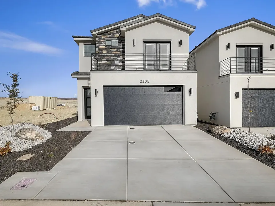 2305 E Kiabito Ln