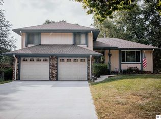 2214 S 148th Ave, Omaha, NE 68144