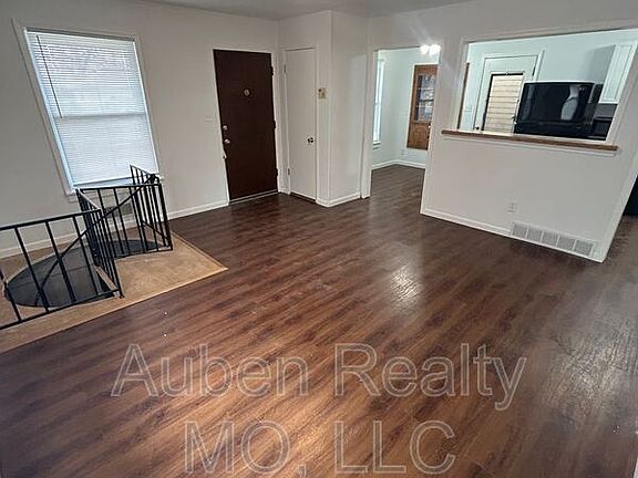 4th image of 20808 E 13th Ter S