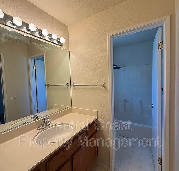1938 Harvard Ct — Photo 20
