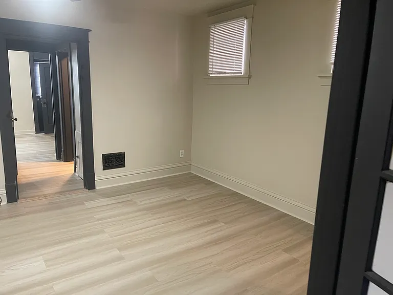 3925 S Grand Blvd #1F — Photo 6
