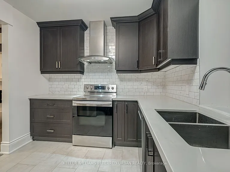 222 Rusholme Rd #UPPER — Photo 19
