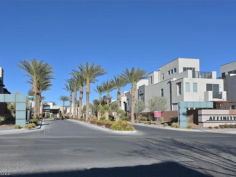 11301 Gravitation Dr #1 — Photo 4