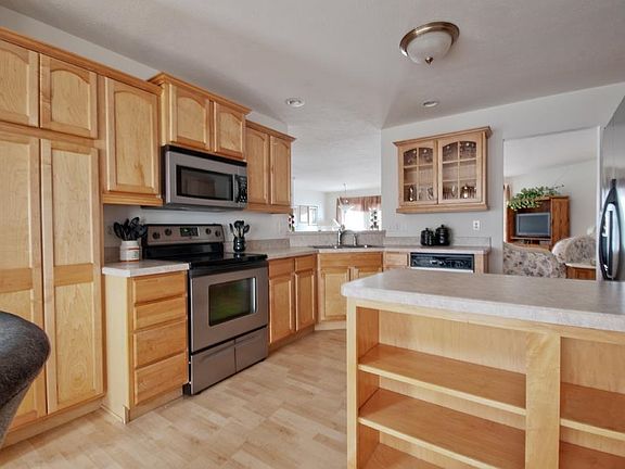 4th image of 503 Cloudmont Dr