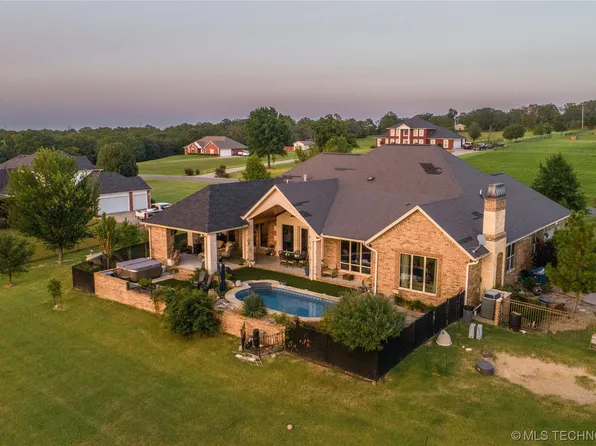 17 Briar Cliff Rd, McAlester, OK 74501