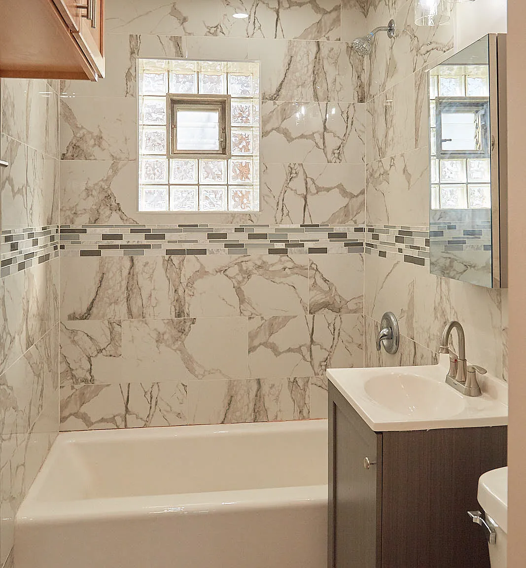 The Stone Falls Apartments — Photo 2