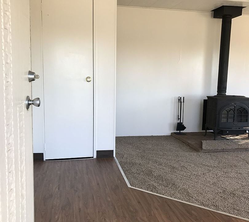 2nd image of 3777 Avenue 408