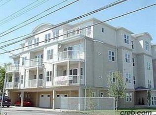 1777 N 1st St NE #202, Calgary, AB T2E 9A8