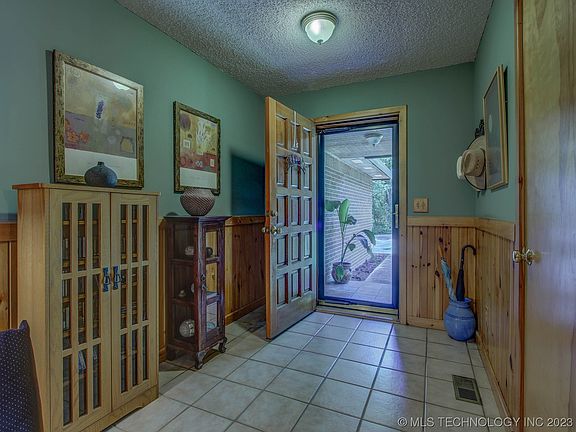 4th image of 21550 E Pecan Dr