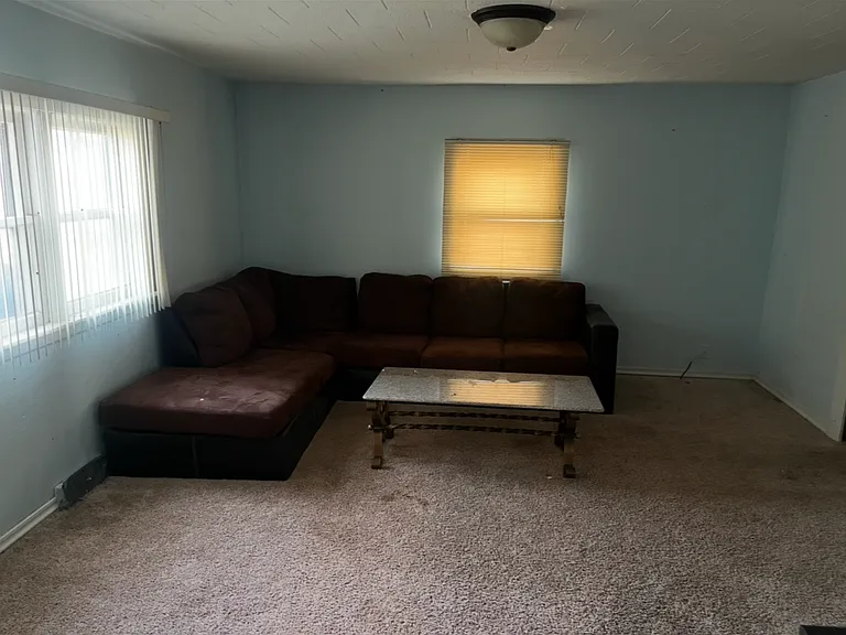 223 Main Ave — Photo 5