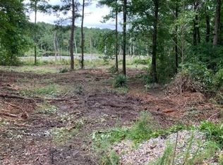 700 N Glenwood Trl, Southern Pines, NC 28387