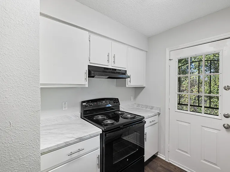 2540 Avenue H #2540 — Photo 15
