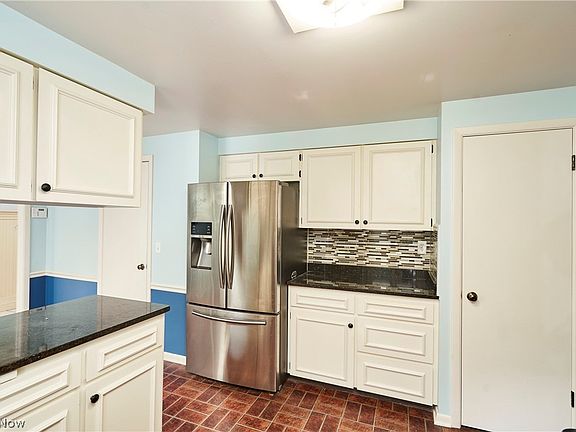 5th image of 1172 Berwick Ln