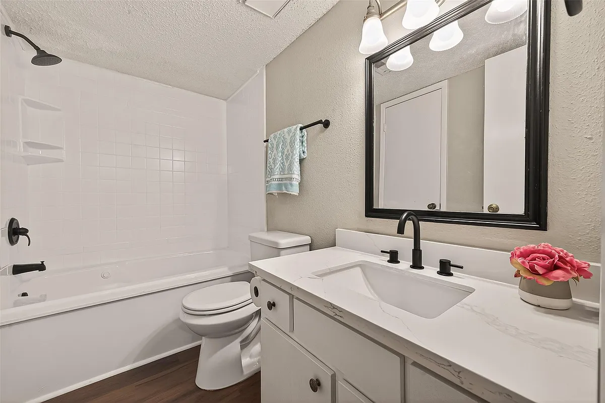 Building Photo - 2510 Grants Lake Blvd #36