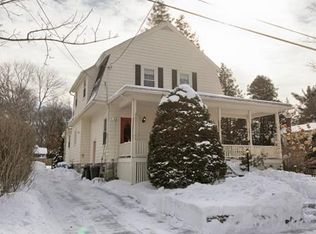 11 Tolland Rd, North Andover, MA 01845