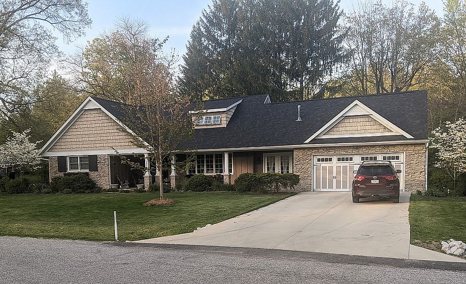 2nd image of 1015 S Covenanter Dr