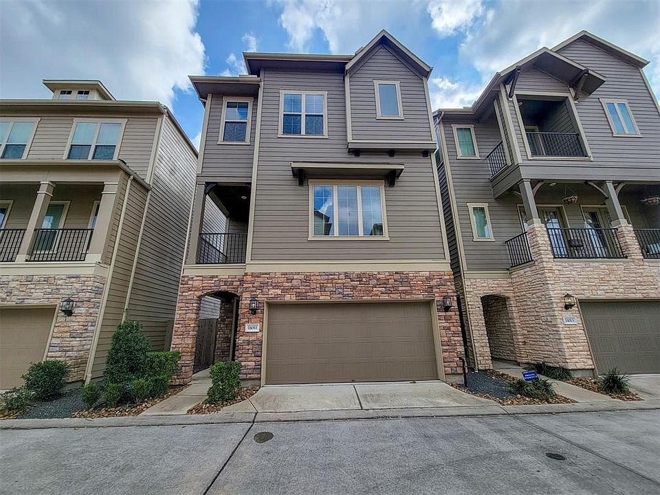 1st image of 11011 Clover Hollow Ln