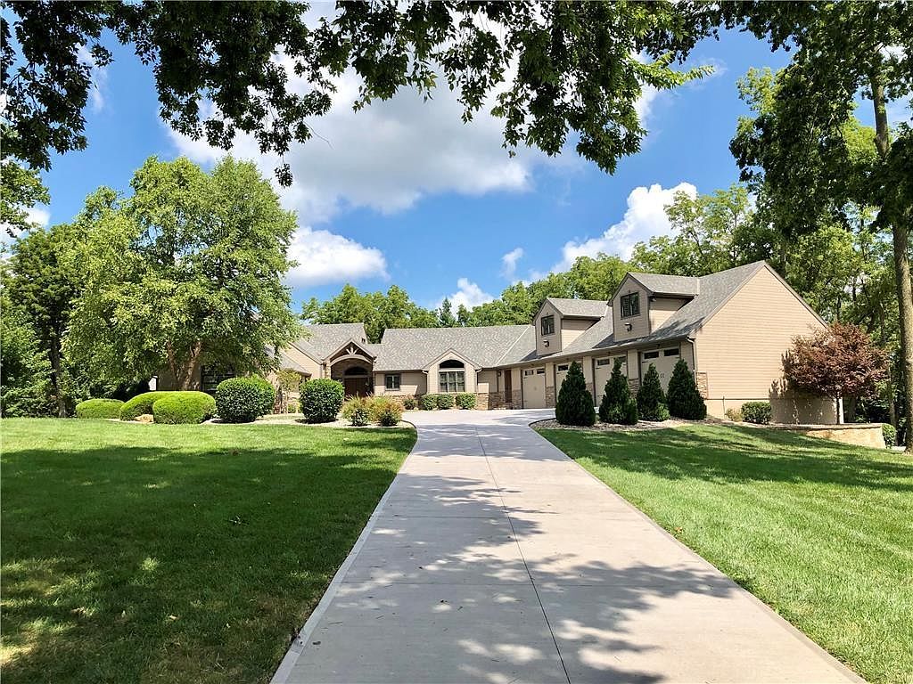 19712 N 169 Hwy, St Joseph, MO 64505 Zillow