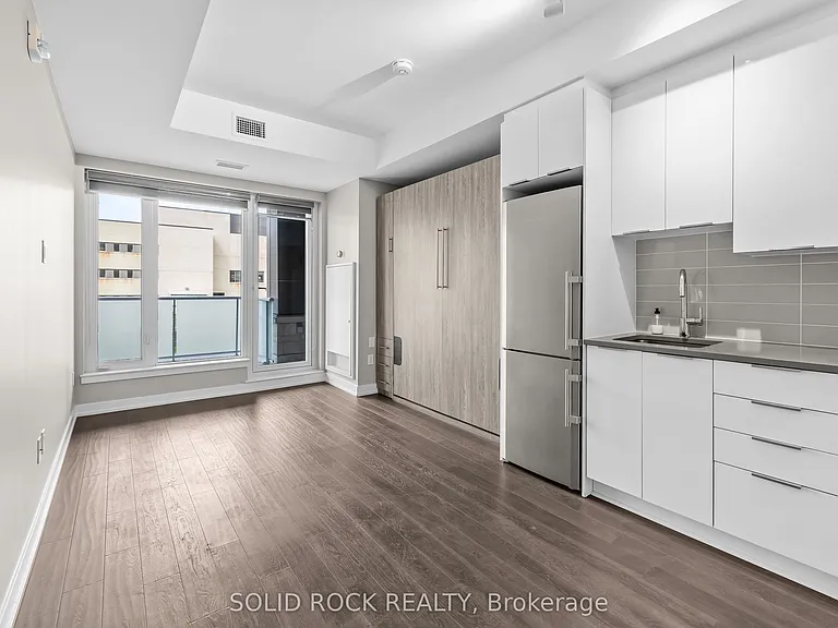 530 De Mazenod Ave #201 — Photo 6