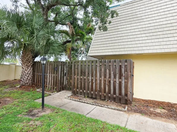 1170 6th Ave APT 2A, Vero Beach, FL 32960