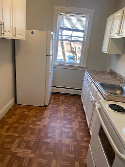 1 bed, 800 sqft, $1,195 — Photo 2